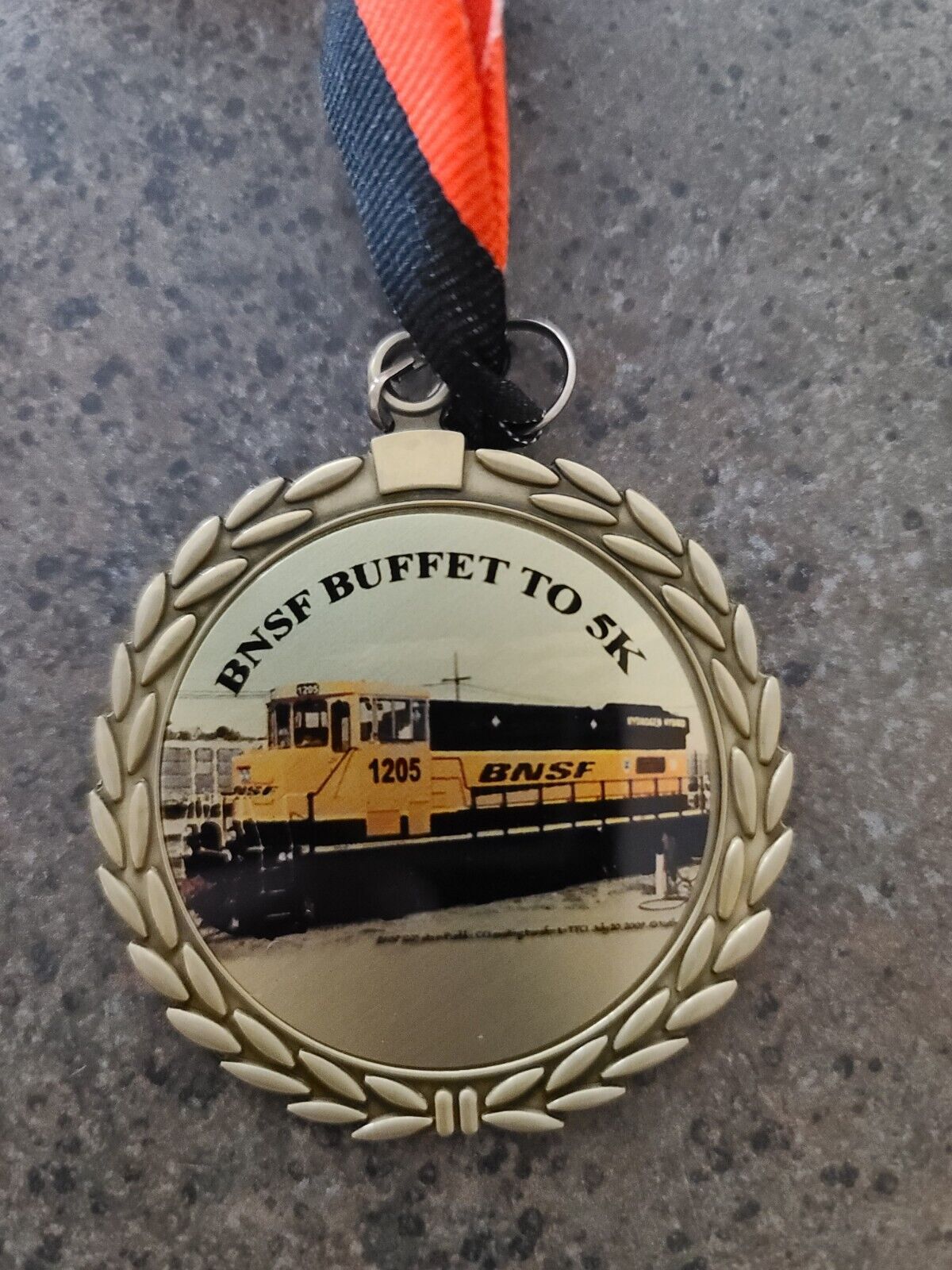 BNSF Railroad Berkshire Hathaway Warren Buffet 5k Medal Rare Item Burlington 