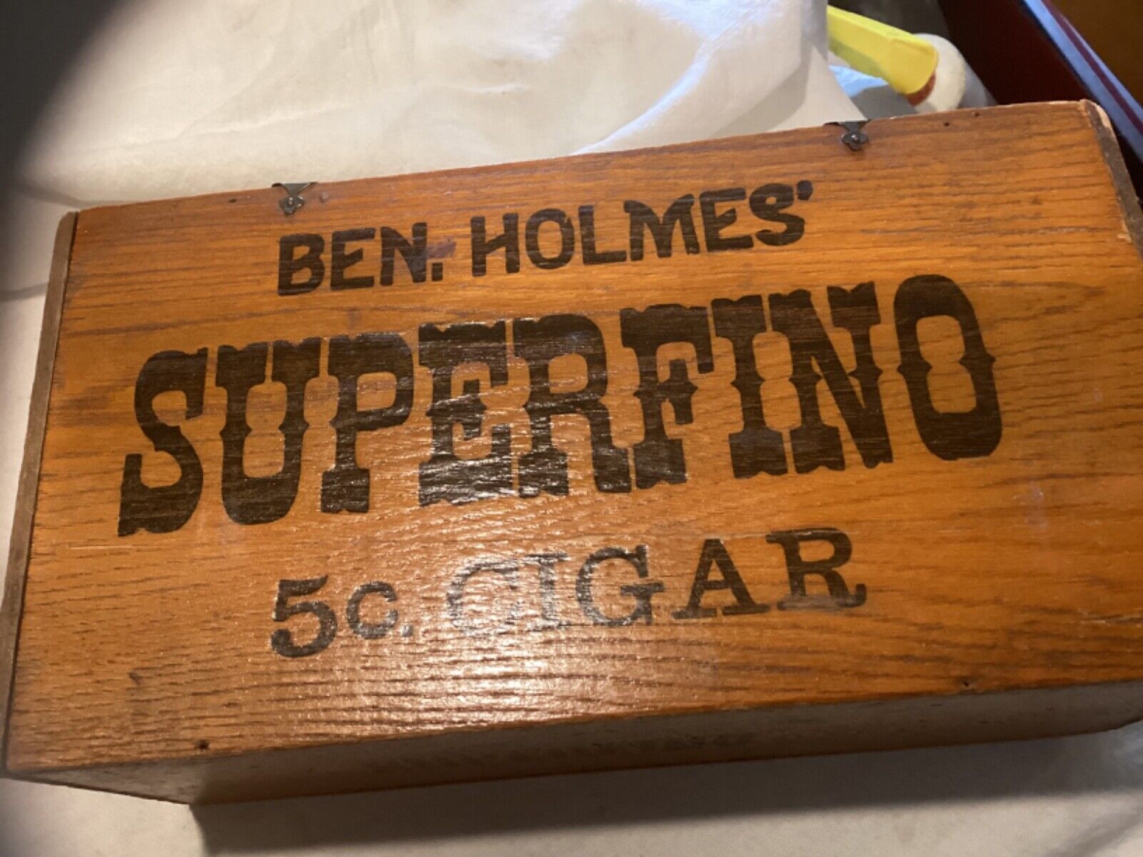 Vintage Ben Holmes Superfino 5 cent Wood Cigar Box