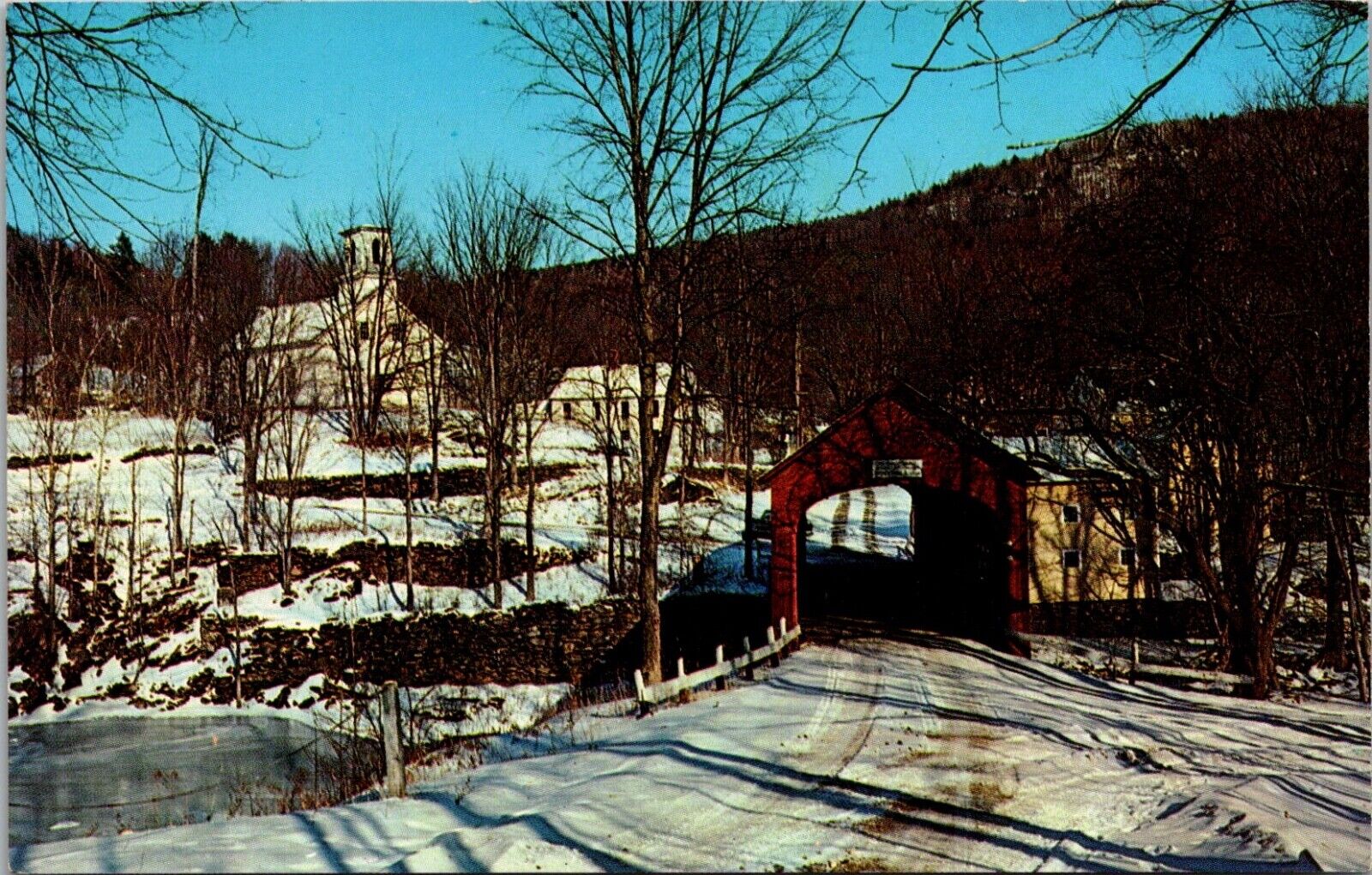 Postcard Guilford Vermont Old Covered Bridge Green River Vintage Unposted