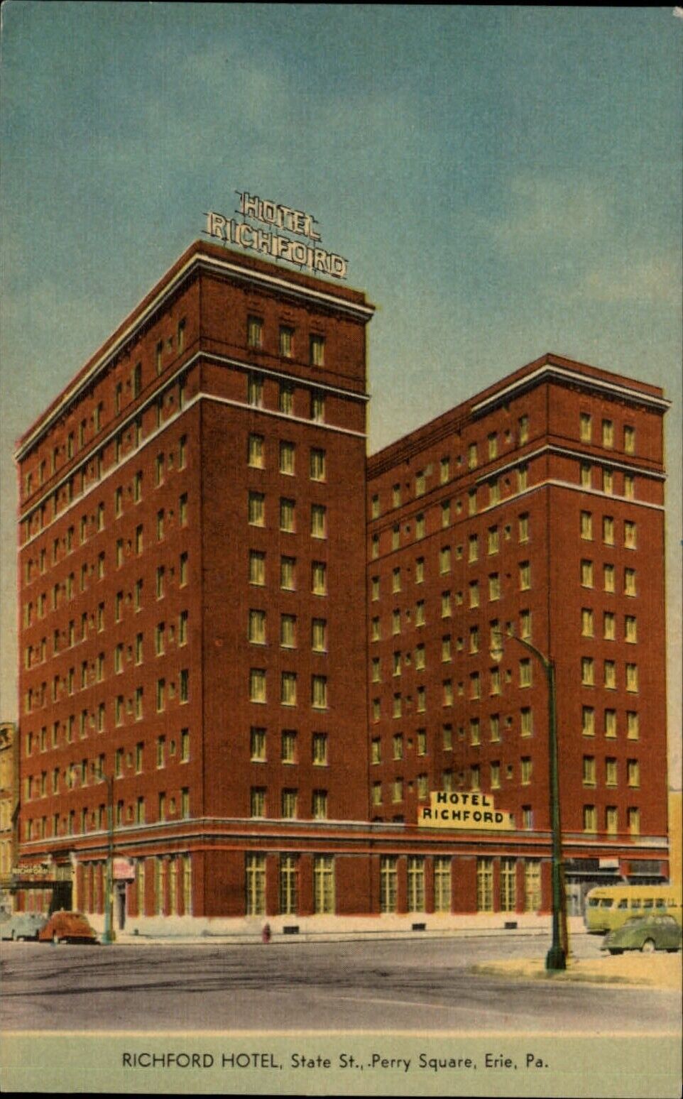Pennsylvania Erie Richford Hotel Perry Square 1940s cars linen ~ postcard sku853
