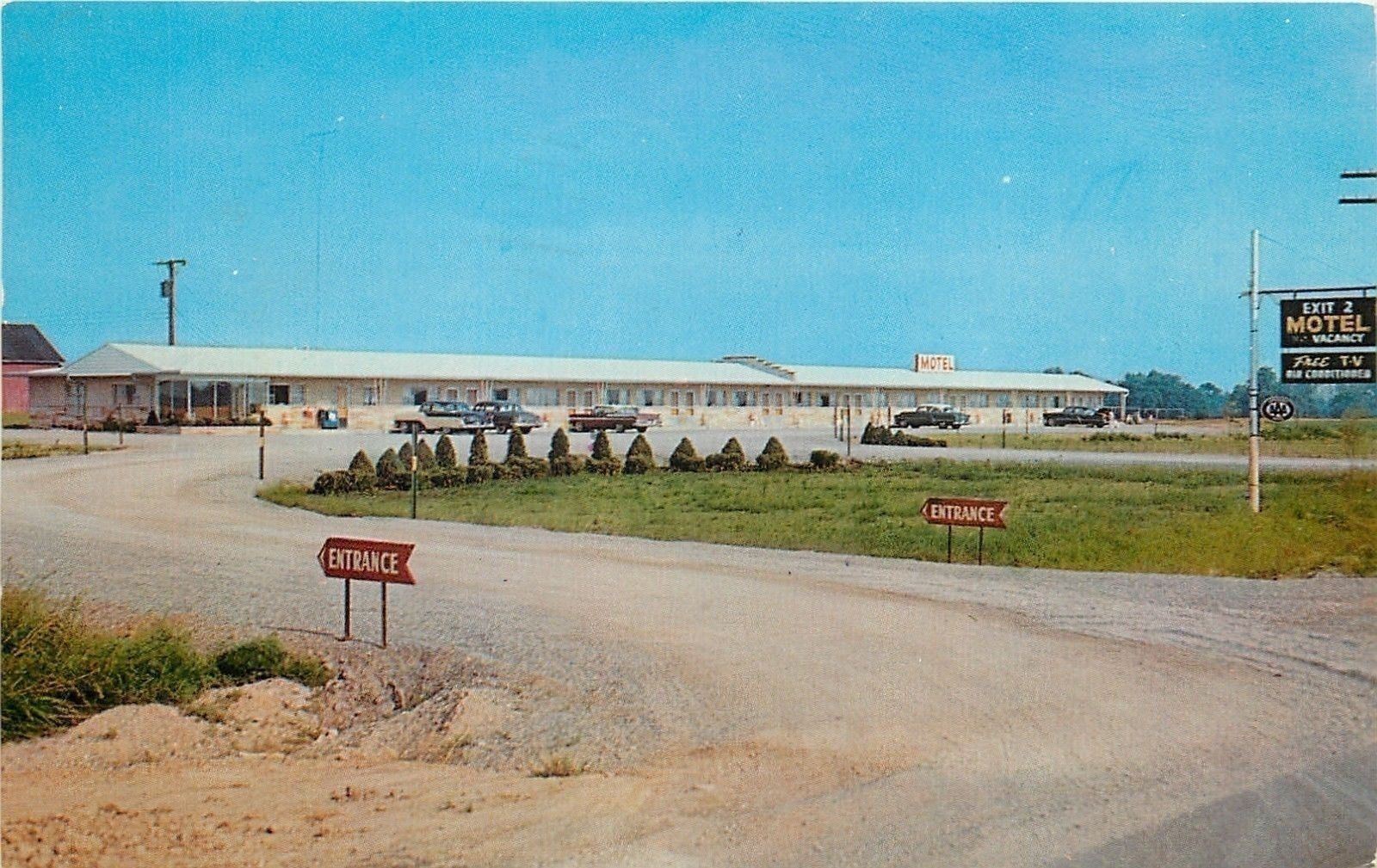 Montpelier Ohio~Exit 2 Motel~Route 15~Bob Hamilton~1950s Cars~Postcard