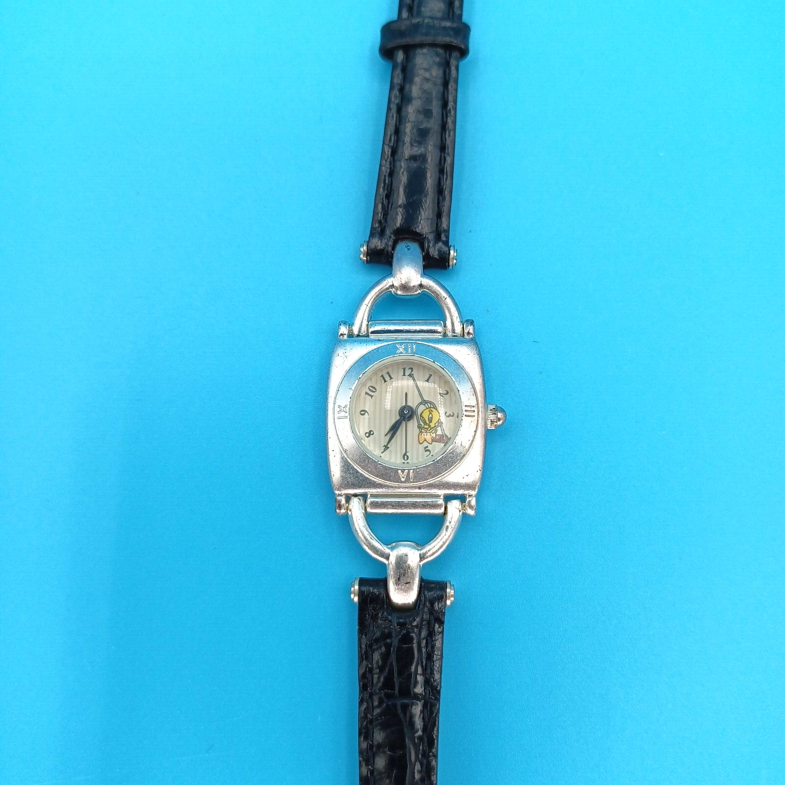 Vintage Tweety Bird Women\'s Fossil Watch Warner Bros. Watch Collection